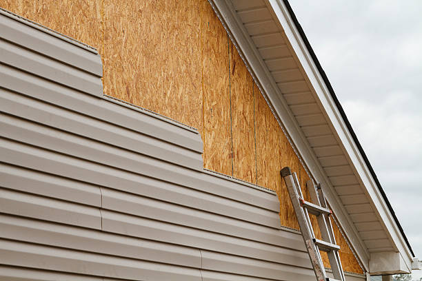 24/7 Emergency Siding Repair experts in Great Falls, VA